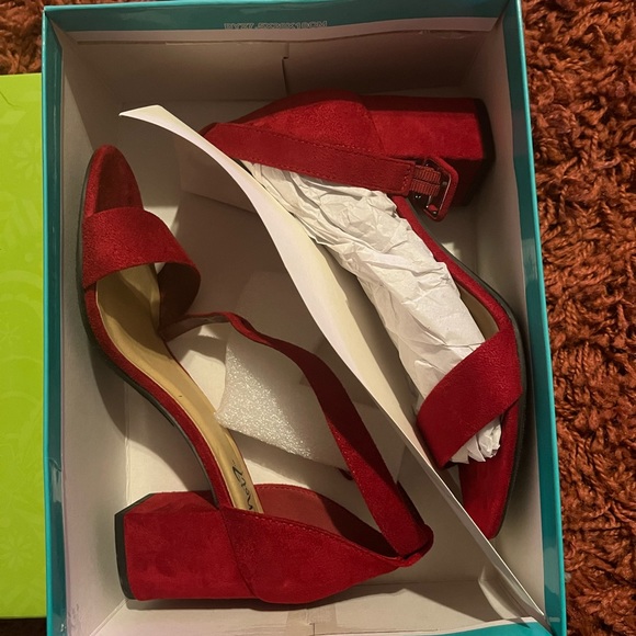 sold - Picture 4 of 8